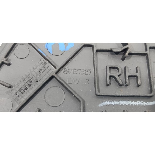 Tampa Acabamento Puxador Porta L/dir. Chevrolet Equinox 2018 Preto