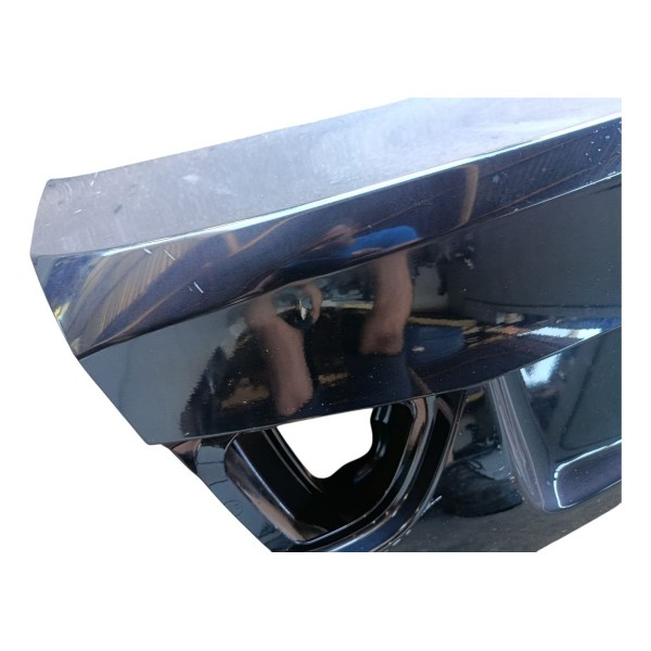 Tampa Traseira Bmw 320i 2013 (detalhe) Preto