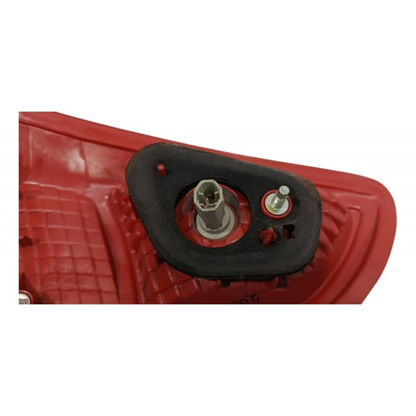 Lanterna Traseira Direita Mitsubishi Lancer Ralliart 2012 Direito/passageiro Vermelho