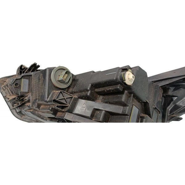 Farol Direito Chevrolet Equinox 2018 (detalhes Quebrado Foto Direito/passageiro