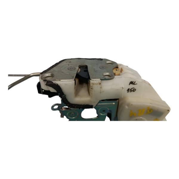 Fechadura Porta Dianteira Direita Mitsubishi Tr4 2010