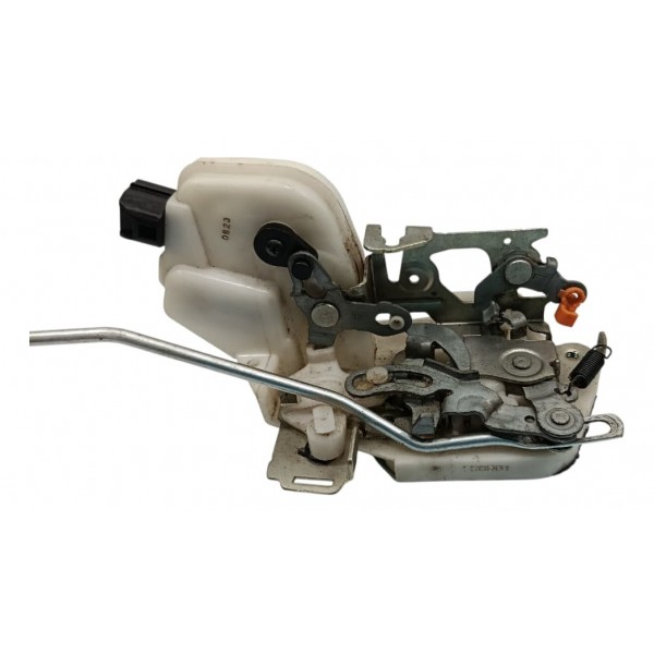 Fechadura Porta Dianteira Esquerda Mitsubishi Tr4 2010