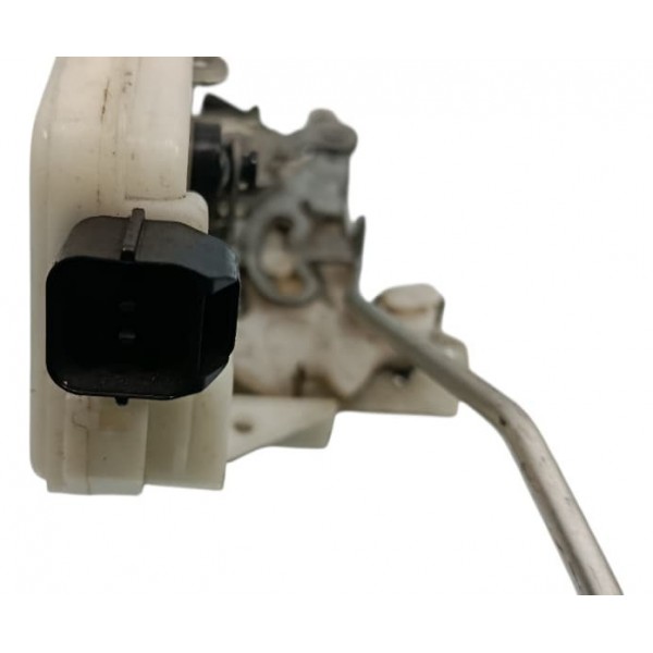 Fechadura Porta Dianteira Esquerda Mitsubishi Tr4 2010