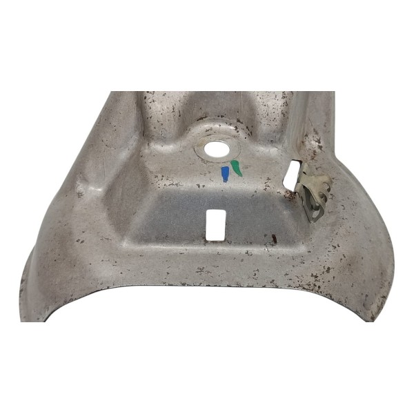 Protetor Calor Coletor Direito Mercedes C180 2017