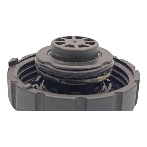 Tampa Reservatório Água Mercedes C180 2017 2105010615