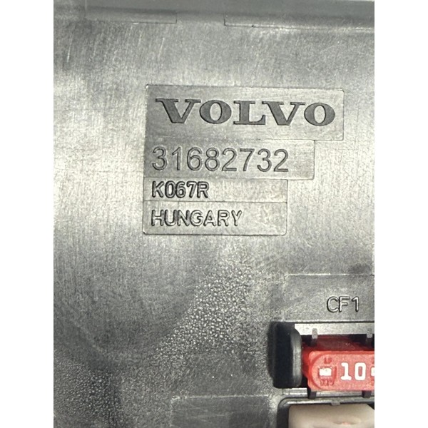 Caixa Fusiveis Interna Volvo S60 T5  2020 31682732