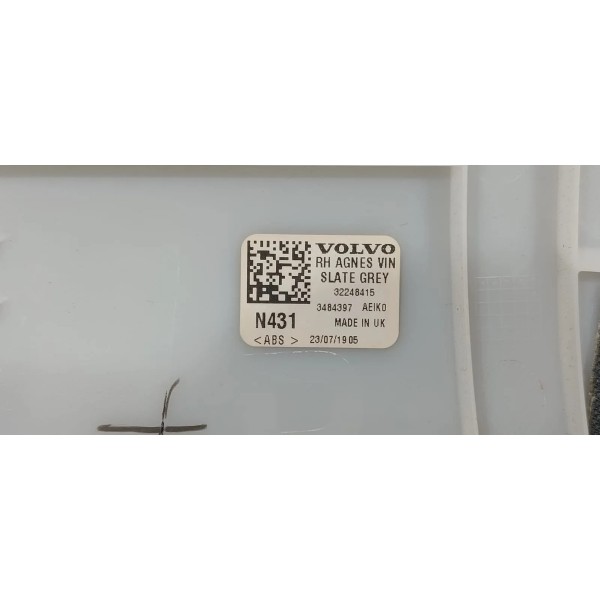 Capa Acabamento Lateral Traseiro Direito Volvo S60 2020 Preto