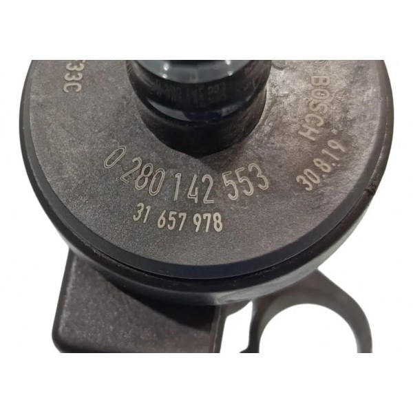 Válvula Solenoide Do Tanque Volvo S60 Híbrido 2.0 2020