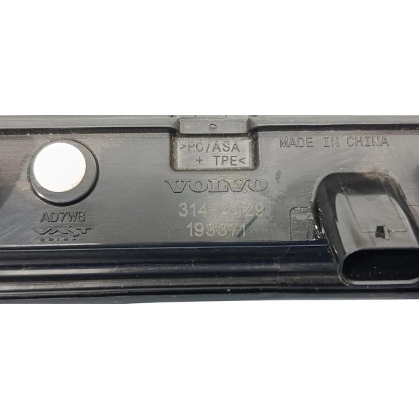 Acabamento Câmera De Ré Volvo S60 Híbrido 2020