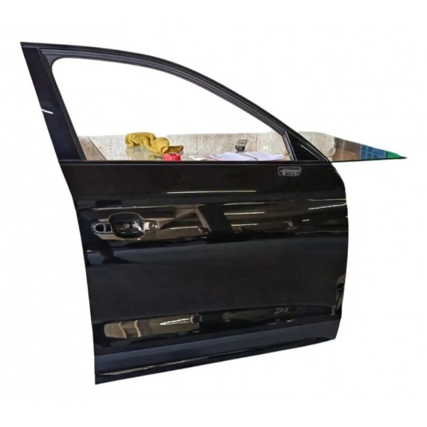 Porta Dianteira Direita Audi Q5 2024 ( Detalhe) Dianteira Direita Preto