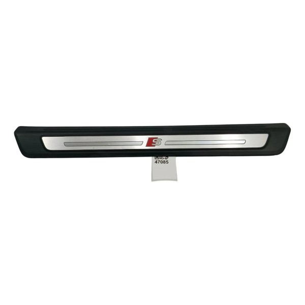 Soleira Dianteira Direita Audi Q5 2.0 Híbrido 2023 80a947418 Preto