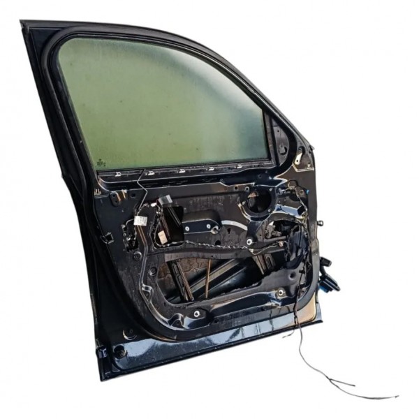 Porta Dianteira Esquerda Bmw 320i 2015 (avaria) Dianteira Esquerda Preto