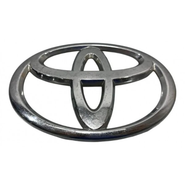 Emblema Logo Toyota Corolla Cross Hybrid 2024 Prateado