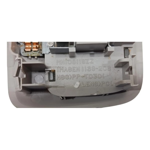 Luz De Teto Cortesía Mitsubishi Eclipse Cross 1.5 2025