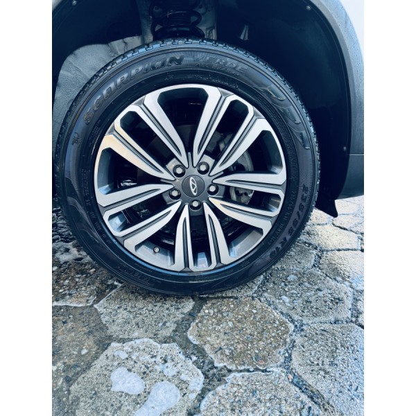 SUCATA TIGGO 8