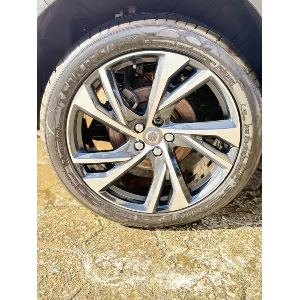 SUCATA XC40