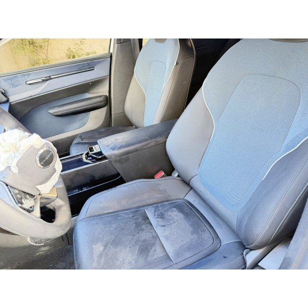 SUCATA VOLVO EX30 E40 CORE