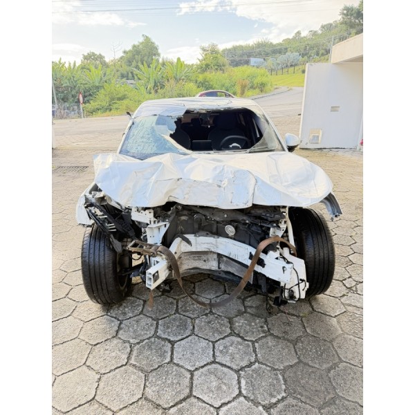 SUCATA VOLVO EX30 E40 CORE
