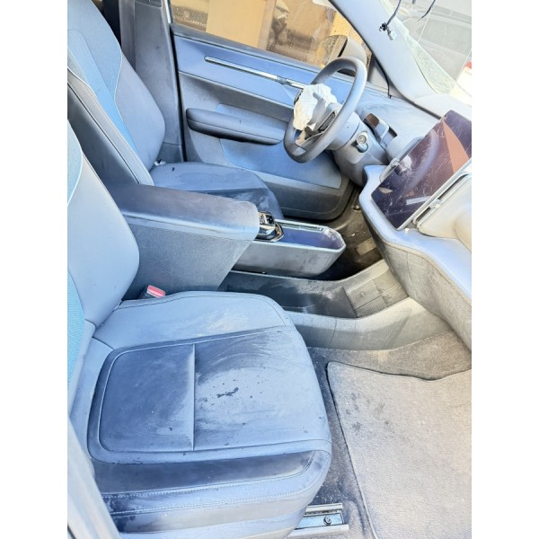 SUCATA VOLVO EX30 E40 CORE