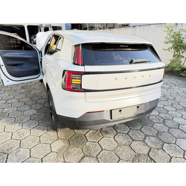 SUCATA VOLVO EX30 E40 CORE