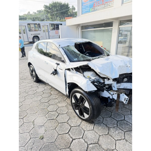 SUCATA VOLVO EX30 E40 CORE