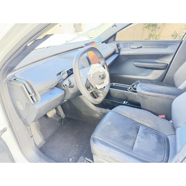 SUCATA VOLVO EX30 E40 CORE