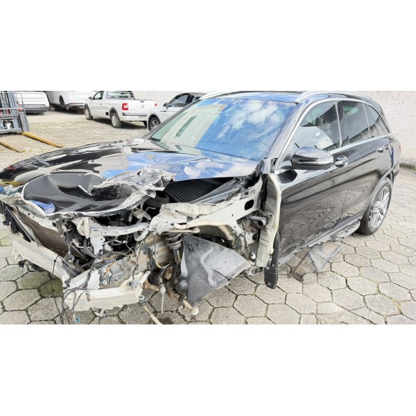 SUCATA GLC 250 4MATIC