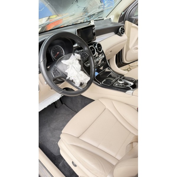 SUCATA GLC 250 4MATIC