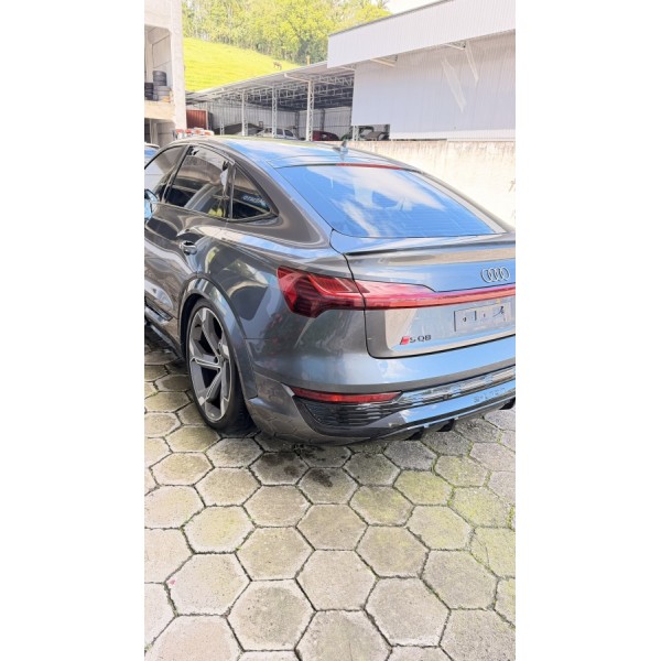 SUCATA AUDI SQ8 SB E TRON
