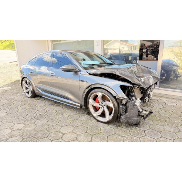 SUCATA AUDI SQ8 SB E TRON