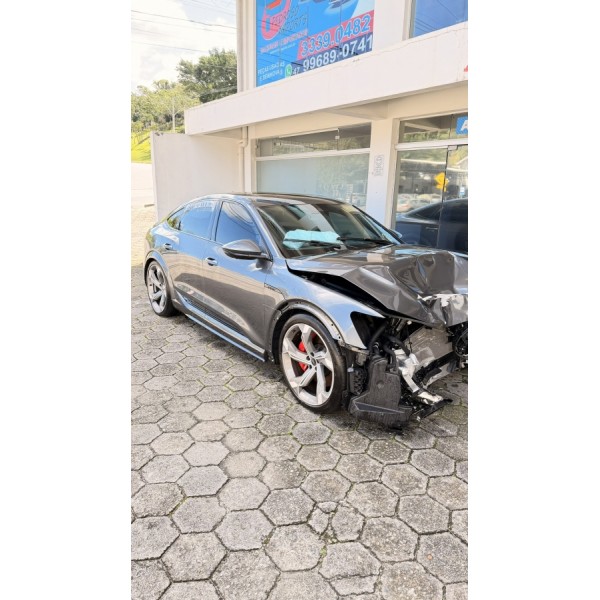 SUCATA AUDI SQ8 SB E TRON