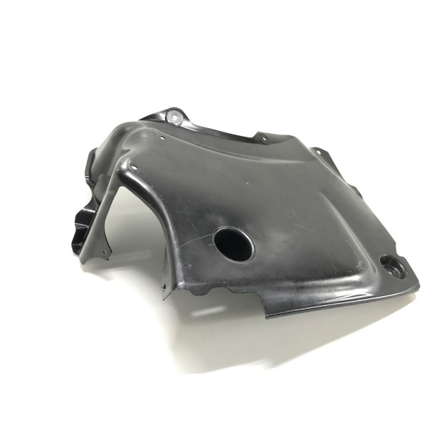 Proteção Traseira Porta Mala Bmw M5 2005 7896625