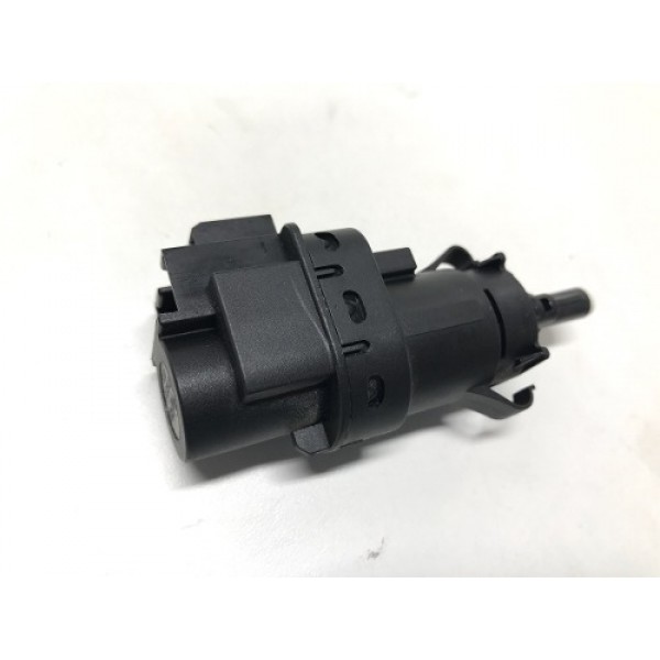 Interruptor De Freio Freelander 2 2011 3m5t-13480-ac