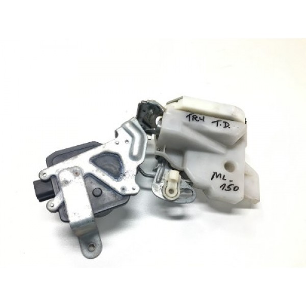 Fechadura Traseira Direita Tr4 2010