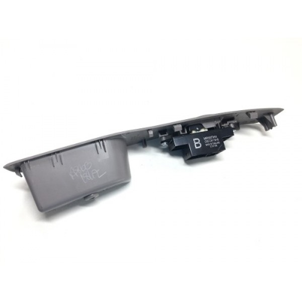 Botão Vidro Dianteiro Direito Mitsubishi Dakar 2016