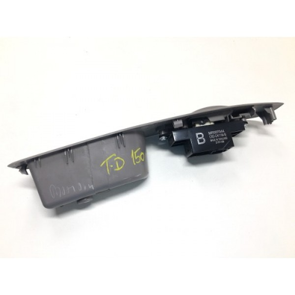 Botão Vidro Traseiro Direito Mitsubishi Dakar 2016