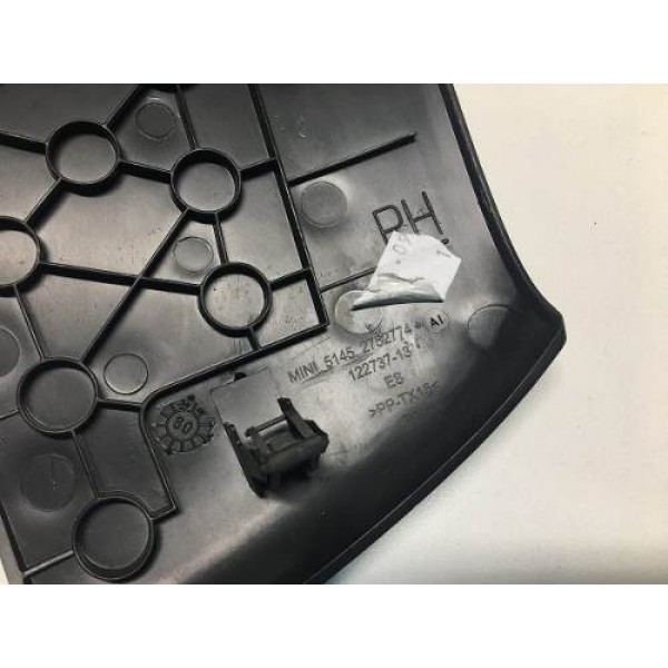 Acabamento Lateral Console Direito Mini Cooper S 1.6 2010