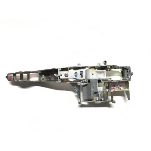 Suporte Maçaneta De Porta Externa Esq.peugeot 308 Thp 2015