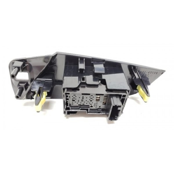 Comando Botão Vidro Elétrico T.d. Toyota Prius 1.8 2016