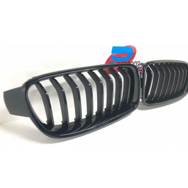 Par Grades Dianteiras Bmw 320 F30 (plotado Preta) Original