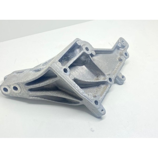 Suporte Motor Esquerdo Mercedes-benz Amg 63 5.5 V8 2015 