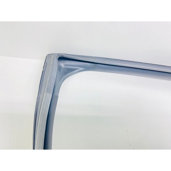 Canaleta Vidro Porta Traseira Esq Toyota Corolla Hybrid 2020