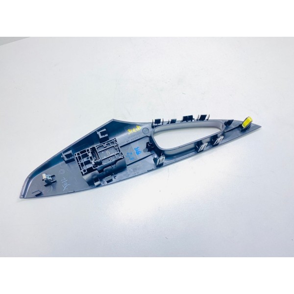 Painel Interruptor Porta Traseira Direita Corolla Hybrid 20 Preto