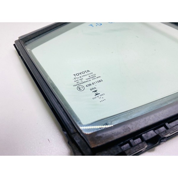 Vidro Fixo Porta Traseira Direita Toyota Corolla Hybrid 2020