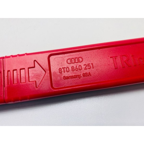 Triângulo De Segurança Audi A4 A5 2.0 Tfsi 2018 N. 8t0860251