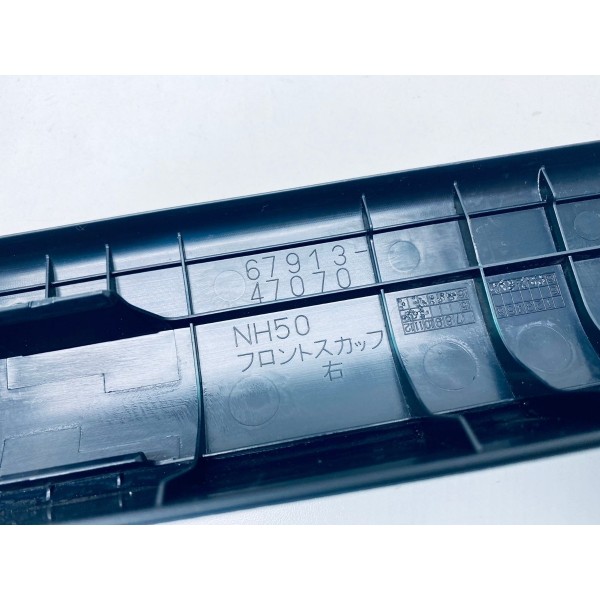 Moldura Assoalho Diant. Dir. Toyota Prius Híbrido 1.8 2017