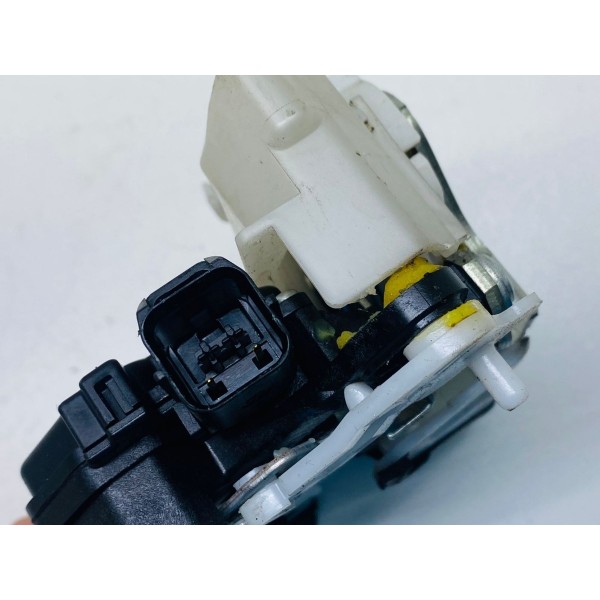 Fechadura Tras Esq Mitsubishi Pajero Dakar 3.2 Diesel 2016