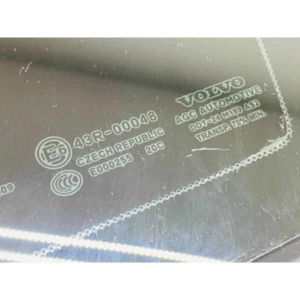 Vidro Fixo Traseiro Direito Volvo V40 Cross Country T4 2018