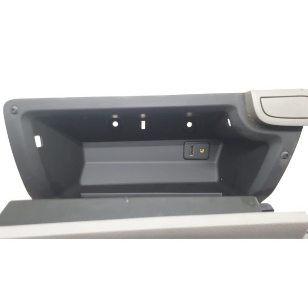 Porta Luvas Gm Tracker 2015 Cód. Avk76421