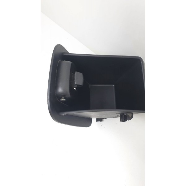 Porta Treco Gm Tracker 2015 Cód. Axb56621 Preto